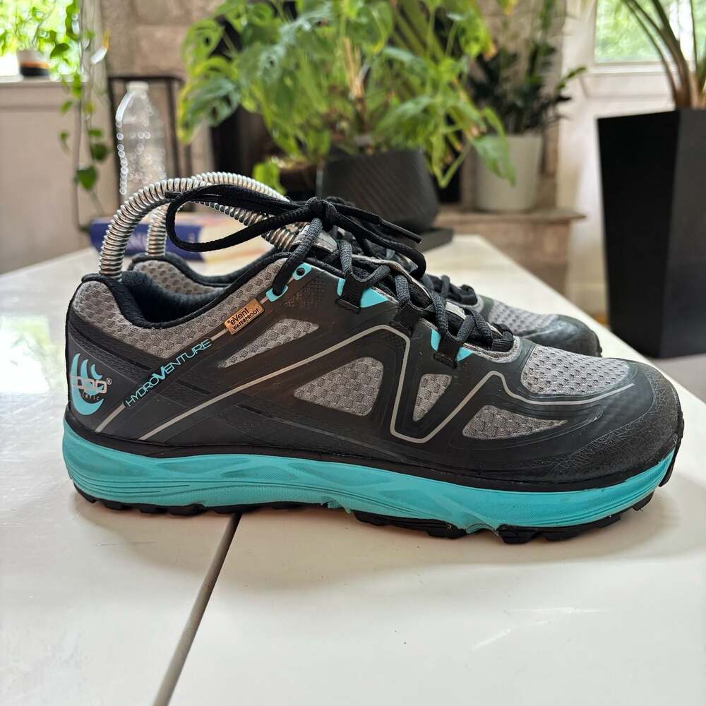 Topo Athletic Women's Hydroventure Trail Running Shoes Black Turquoise Size 7.5
